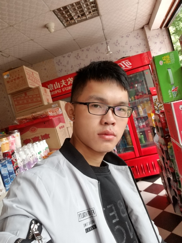 柒年的第一张照片--三明婚介网