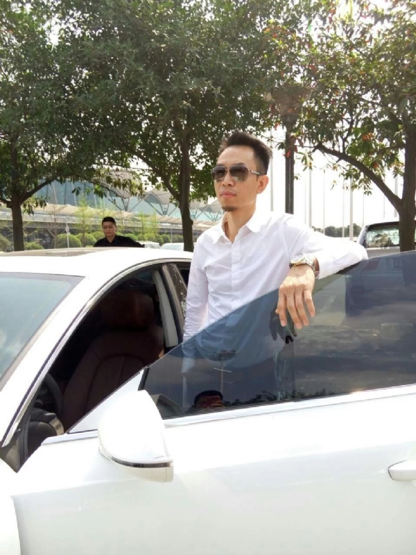 杨岳的第一张照片--三明婚介网
