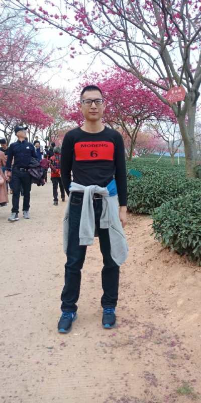 小梁的第一张照片--三明婚介网