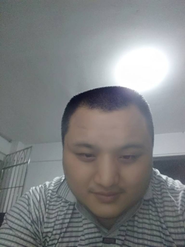 我在机场等艘船的第一张照片--三明婚介网
