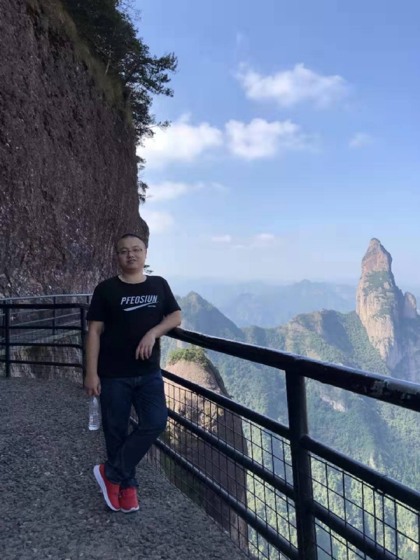 不杵于物的第一张照片--三明婚介网