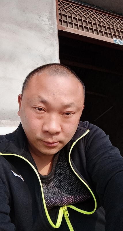 马克的第一张照片--三明婚介网