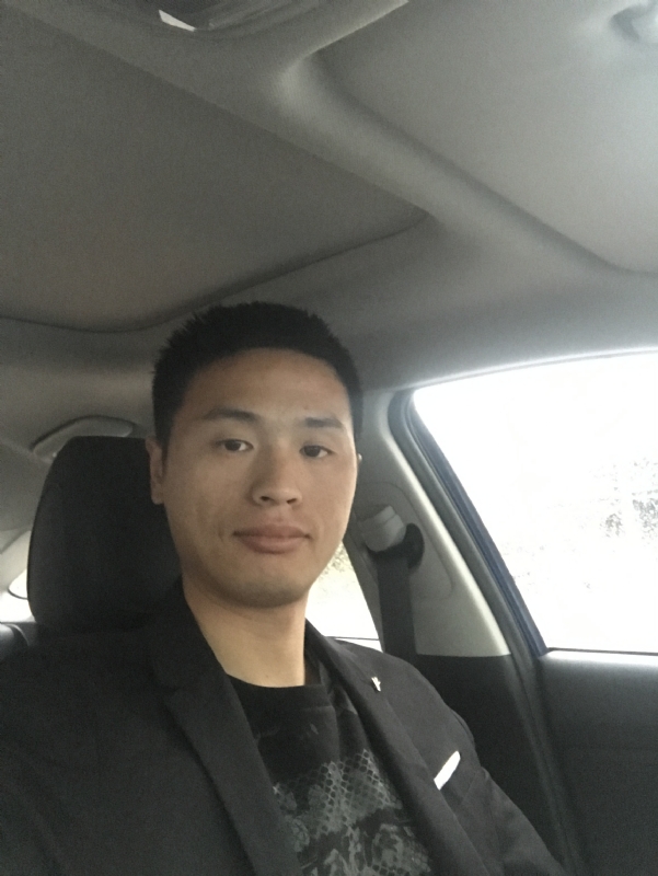 向前走的第一张照片--三明婚介网