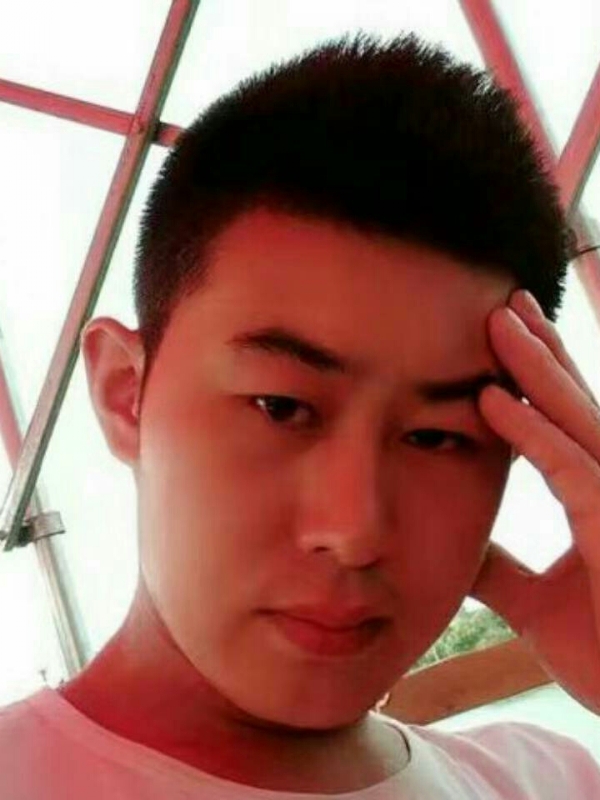 淡漠的第一张照片--三明婚介网