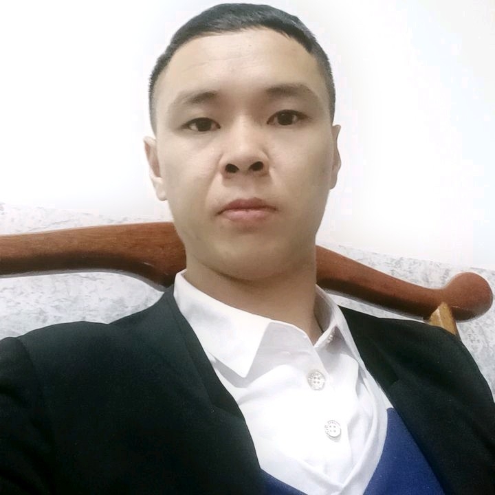 冷漠的第一张照片--三明婚介网