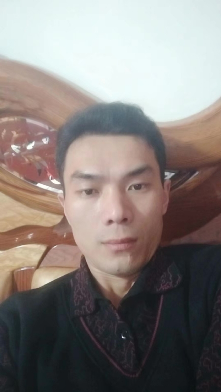 错把真心喂了狗的第四张照片--三明婚介网