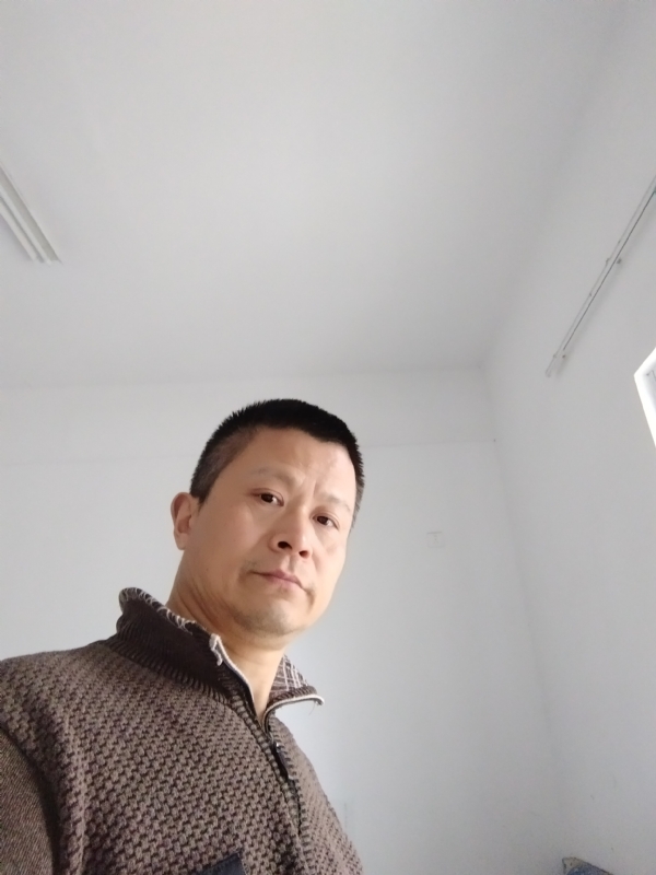 无云的第一张照片--三明婚介网