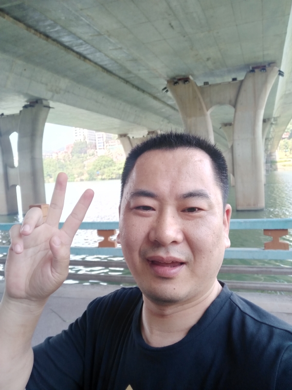 上人的第一张照片--三明婚介网