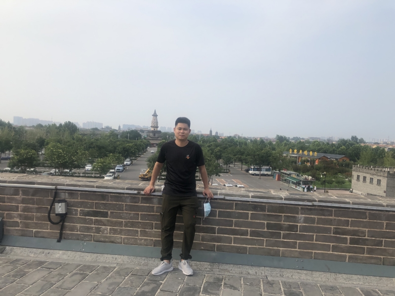 123.向左向右的第一张照片--三明婚介网