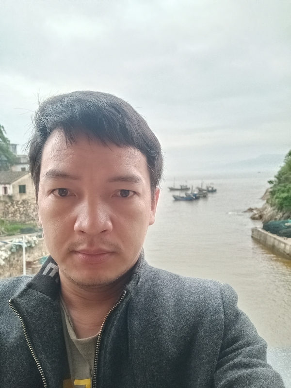 啊亮的第一张照片--三明婚介网