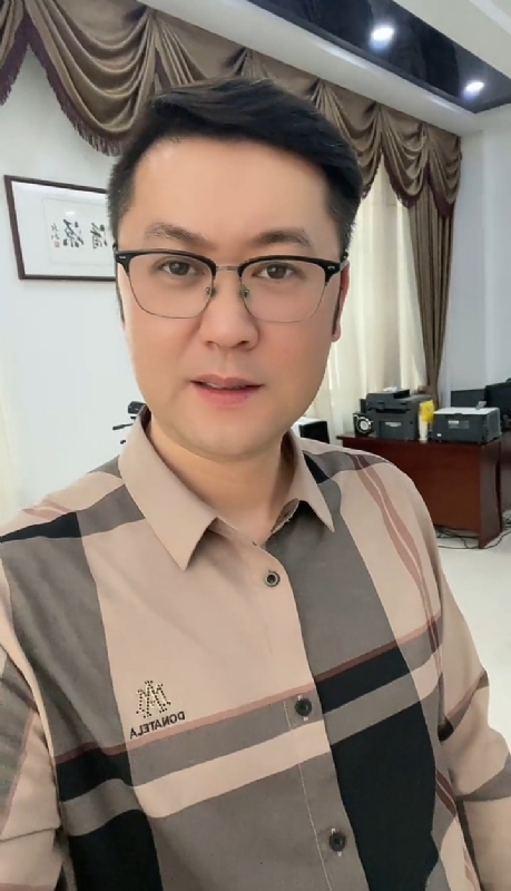 勤勉的第一张照片--三明婚介网