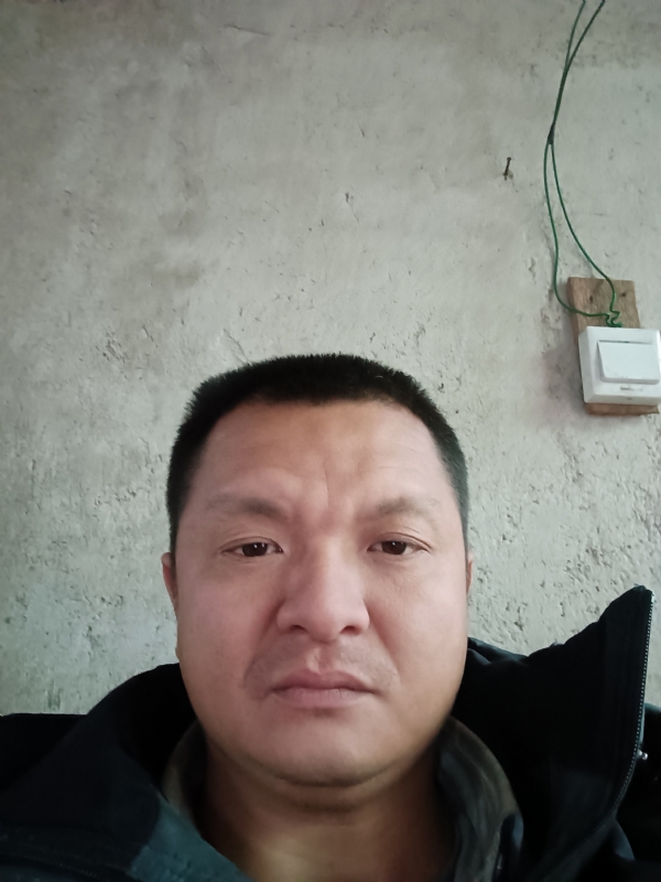兰成龙的第四张照片--三明婚介网