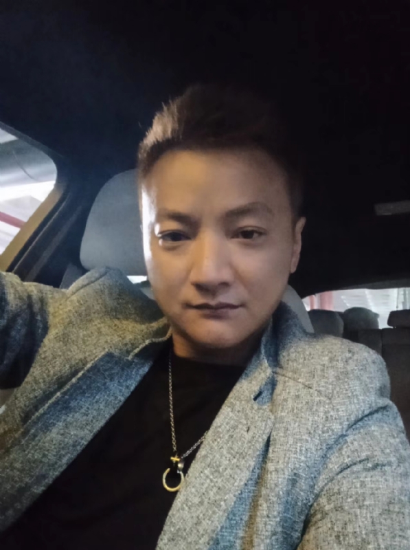 夜、有雨敲窗的第三张照片--三明婚介网