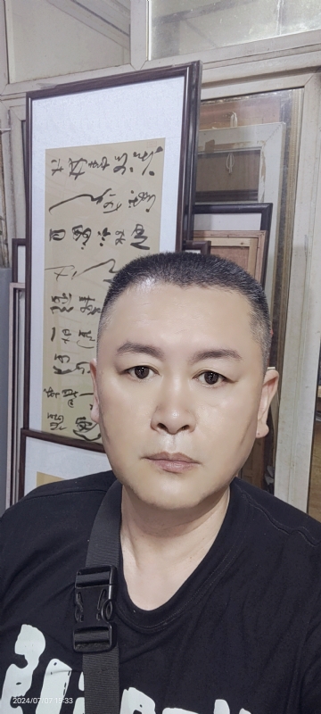 永恒的瞬间的第一张照片--三明婚介网