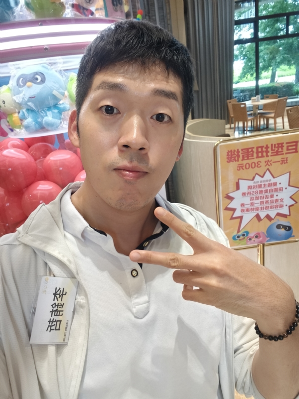銪哲的第一张照片--三明婚介网